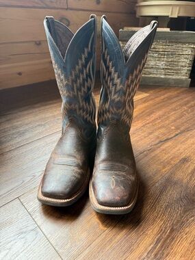 Ariat Distressed Brown Leather Western Boots with Dark Insole